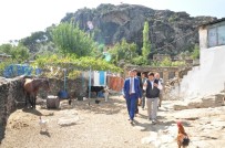 EREN ARSLAN - Kaymakam Arslan, Çukur'u Ziyaret Etti