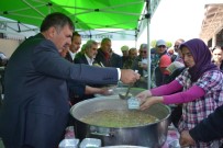 Kepsut'da 10 Bin Kişiye Aşure Dağıtıldı