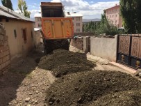 ÖZALP BELEDİYESİ - Özalp Belediyesi'nin Yol Çalışmaları Devam Ediyor