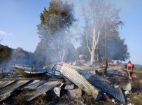 DOKURCUN - Yaylada Çıkan Yangında Ahşap Ev Kül Oldu