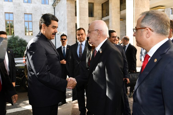 Maduro'dan Kahraman'a ziyaret
