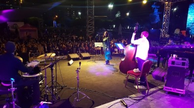Beylikdüzü Caz Festivali Şenay Lambaoğlu İle Final Yaptı