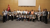 PENDİK BELEDİYESİ - Gaziemir'in Kadın Atletlerden Büyük Başarı