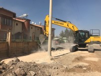 ARAM TIGRAN - Büyükşehir Belediyesi Yeni Yollar Açıyor