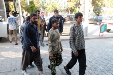 Elazığ'da 46 Yabacı Uyruklu Şahıs Yakalandı