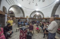 SIYAH BEYAZ - Fotoğraf Sanatçıları Siverek'te Buluştu