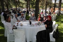 ABDULLAH GÜL - Kayseri'de Yaşayan Karadenizliler Kahvaltıda Buluştu