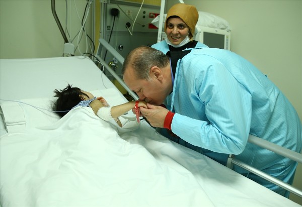 Cumhurbaşkanı Erdoğan Naim Süleymanoğlu'nu Ziyaret Etti