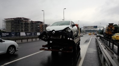 E-5’te ki zincirleme kaza trafiği durma noktasına getirdi