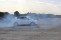 MODIFIYE - Ünyeli Gençler Drift Yaptı