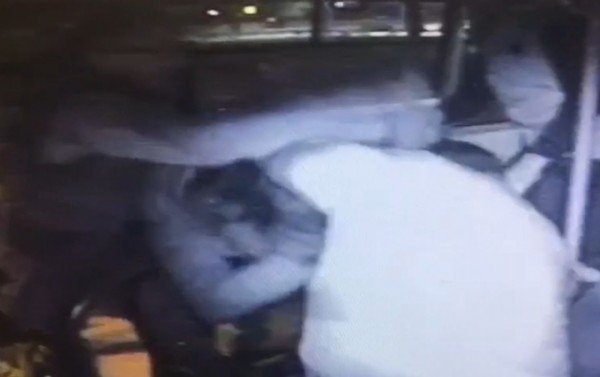 Belediye otobüsü şoförüne böyle saldırdılar