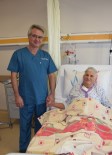 KONUŞMA BOZUKLUĞU - 90 Yaşındaki Hastanın Tıkalı Şah Damarını Ameliyatla Açtılar