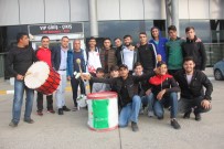 DAVUL ZURNA - Balkan Şampiyonuna Davullu Zurnalı Karşılama