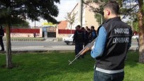 DEDEKTÖR KÖPEK - Polis Okul Önlerinde Zehir Tacirlerine Göz Açtırmıyor