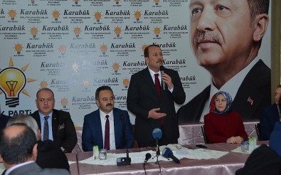 AK Parti Genel Başkan Yardımcısı Karacan, STK Temsilcileriyle Bir Araya Geldi