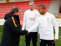 METİN OKTAY - Dursun Özbek'ten Sürpriz Ziyaret