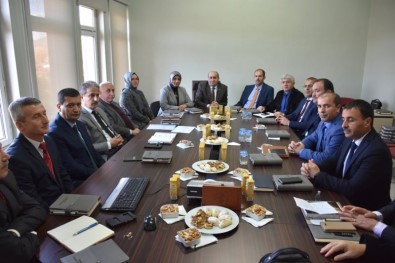 İlçe Milli Eğitim Müdürleri İstişare Toplantısı Yenipazar'da Yapıldı