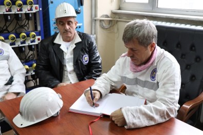 Madene İlk Kez İnen Vali Ahmet Çınar, 'TTK'nın Özelleştirmesiyle İlgili Bize Gelen Bildiri Yok'