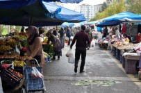 ŞAHSENEM - Diyarbakırlı Kadın Pazarcılar, Mahallerinde Erkek Pazarcı İstemiyor