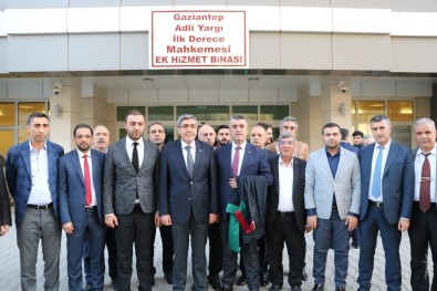 Özkeçeci Darbe Davasına Gözlemci Olarak Katıldı