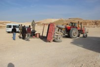 BESİ ÇİFTLİĞİ - Şanlıurfa'da İşçileri Taşıyan Traktör Devrildi Açıklaması 8 Yaralı