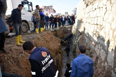 Şırnak'ta Kanalizasyon Çukuruna Düşen Çocuk Ağır Yaralandı
