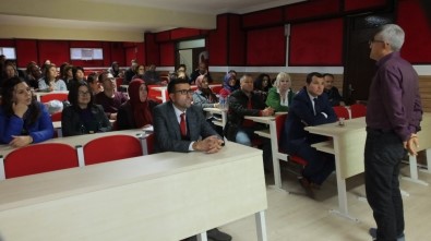 Burhaniye'de Öğretmenlere Oryantasyon Eğitimi