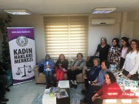 DAMLA ÖZEN - İzmit Belediyesi İle Kocaeli Barosu Kadınlara Haklarını Anlatılıyor