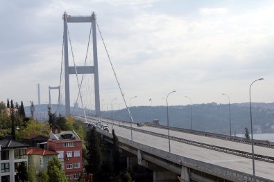 Maratonun Ardından 15 Temmuz Şehitler Köprüsü Trafiğe Açıldı