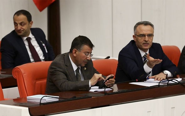 Bakan Ağbal ile HDP'li vekil arasında tartışma