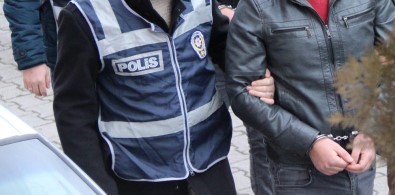 10 Askere FETÖ'den Tutuklama