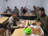 ETLI EKMEK - Başkan Aydın Askerlere 'Etli Ekmek' Gönderdi
