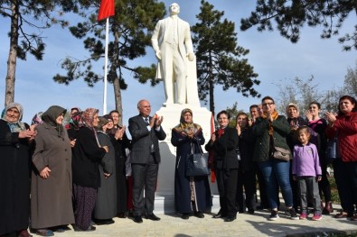 Doğruk Karacamurat Mahallesi Atatürk Anıtına Kavuştu