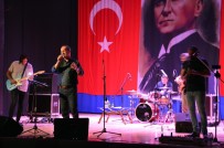 HÜSNÜ ARKAN - Hüsnü Arkan Sevenleriyle Buluştu