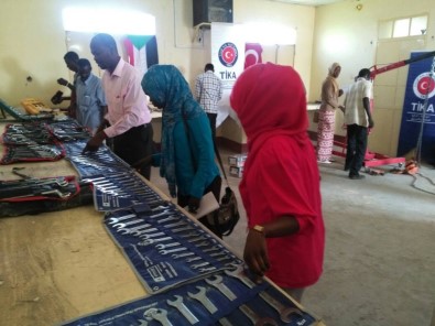 Sudan'da Güney Kordofan Eyaleti Teknik Fakültesi Mesleki Eğitim Atölyelerine Ekipman Desteği
