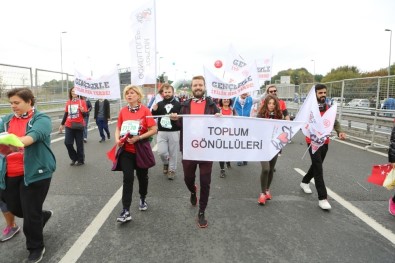Türkiye'nin En Genç Başkan Yardımcısı Gençler İçin Maratonda Koştu