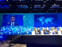 AGÜ Rektör Yardımcısı Prof. Dr. Yusuf Baran Dünya Bilim Forumu'nda Konuşma Yaptı