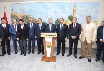 AK Parti Genel Başkan Yardımcısı Eker'den Büyükşehir Belediyesine Ziyaret