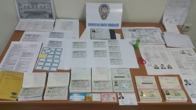 Ankara'da Sahte Vize Dolandırıcıları Yakalandı