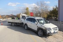 Direksiyon Başında Epilepsi Nöbeti Geçiren Sürücü Kaza Yaptı