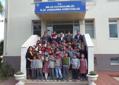 Milas'ta Öğrenciler Jandarma İle Tanıştı