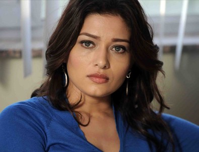 Nurgül Yeşilçay ölümden döndü!