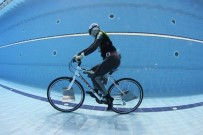 BİRGÜL ERKEN - Tek Nefeste Bisikletle Suyun Altında En Uzun Mesafe Gitme Rekorunu Kırmaya Çalışacak