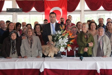 İzmir'in Annelerinden 'İzmir Körfez Geçişini Hayattayken Görmek İstiyoruz' Mesajı