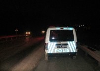 Kaza İhbarına Giden Polislere Otomobil Çarptı Açıklaması 2 Yaralı