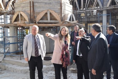 Üniversiteyi Gezdiler