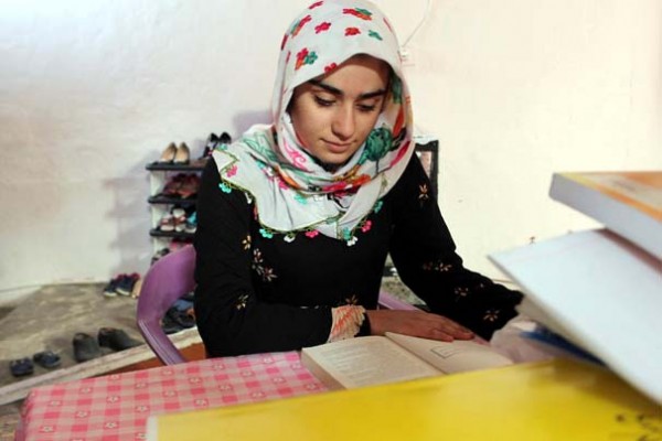 9 aydır kan kusan liseli Menfiye, okula gidemiyor