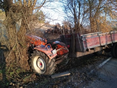 Kastamonu'da Traktör İle Otomobil Çarpıştı Açıklaması 2 Yaralı