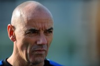 BURSASPOR TEKNIK DIREKTÖRÜ - Le Guen Açıklaması 'Titi Ve Agu Büyük Eksiklik'