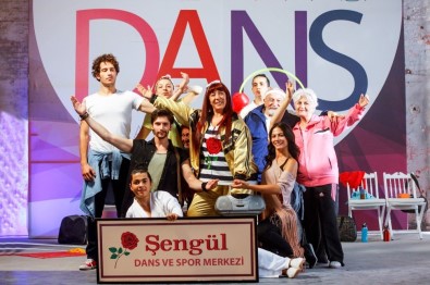 'Sen Kiminle Dans Ediyorsun'Un Başrol Oyuncuları İzmirlilerle Buluşuyor